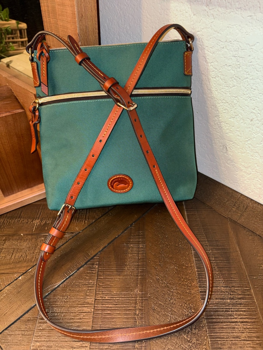 NWOT Dooney & Bourke Teal Nylon Crossbody Bag w/ Vacchetta Leather Trim